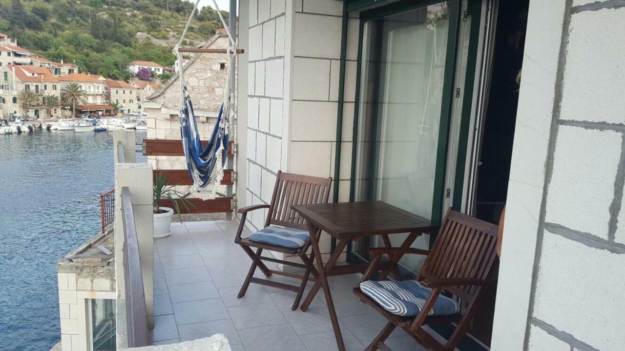 Apartment Vana Stomorska Exterior photo